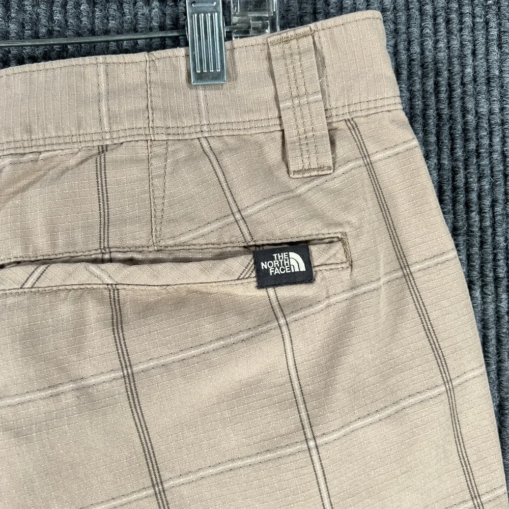 The North Face Shorts Mens Size 36